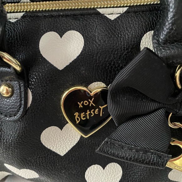 Betsey Johnson Mini Heart Satchel - Picture 3 of 16